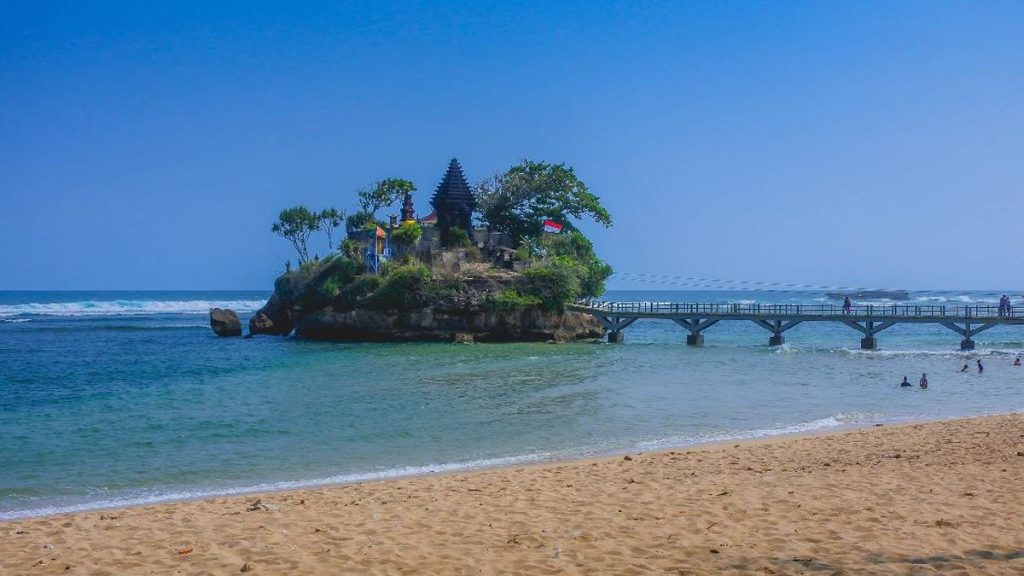 Eksplore Pantai Malang