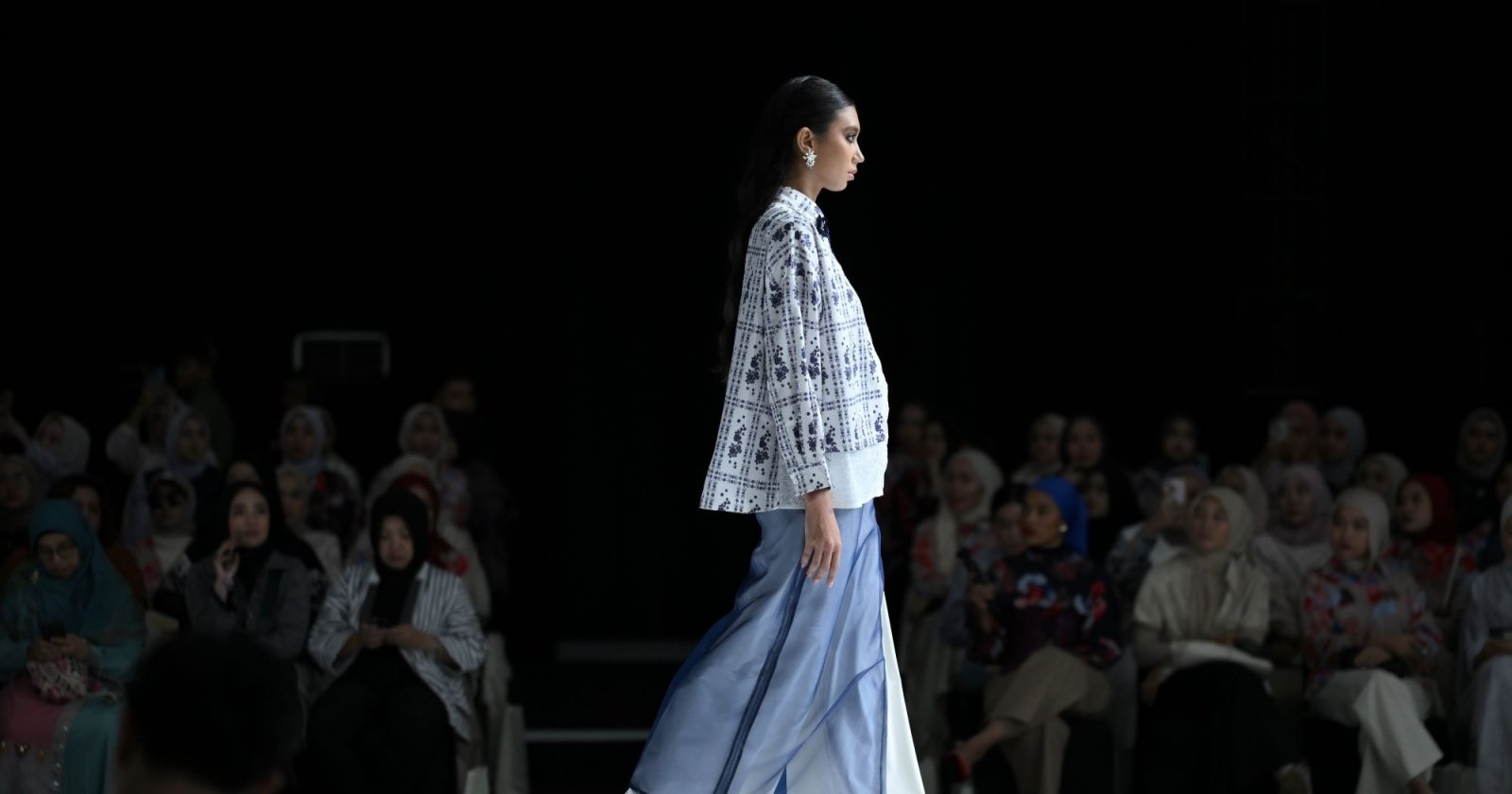 Gaya Keren yang Makin Indonesia Banget!